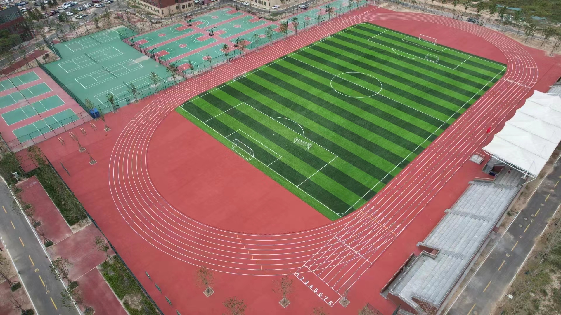 通化市足球场人造草坪仿真草坪 - 厂家